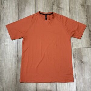 LEG3ND Inspire T-Shirt Men's‎ Size Small Orange Short Sleeve 4-way Stretch